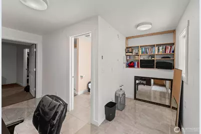 213 S Constitution Avenue, Bremerton, WA 98312 - Photo 27