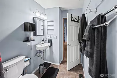 213 S Constitution Avenue, Bremerton, WA 98312 - Photo 19