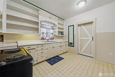 22 S Elder Street, Soap Lake, WA 98851 - Photo 9