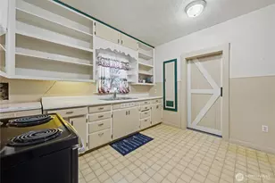 22 S Elder St, Soap Lake, WA 98851 - Photo 9