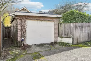 1119 19th Ave E, Seattle, WA 98112 - Photo 35