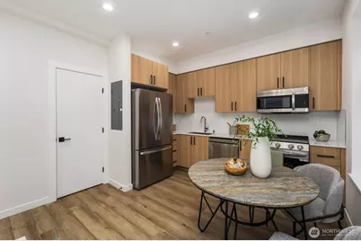 548 S Cloverdale Street #B, Seattle, WA 98108 - Photo 11