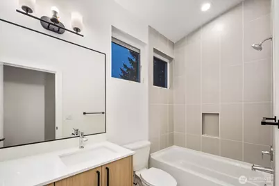 548 S Cloverdale Street #C, Seattle, WA 98108 - Photo 29