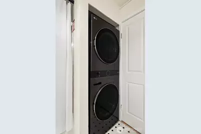 1504 Aurora Avenue N #201, Seattle, WA 98109 - Photo 27