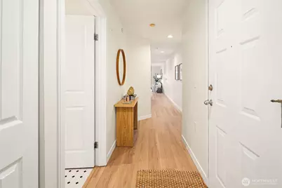 1504 Aurora Avenue N #201, Seattle, WA 98109 - Photo 23