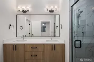 548 S Cloverdale St, Seattle, WA 98108 - Photo 25