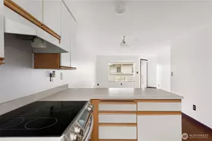 485 SW Bayshore Dr, Oak Harbor, WA 98277 - Photo 15