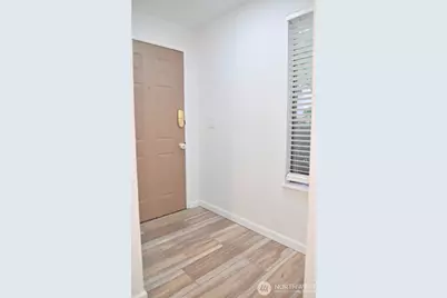 15624 8th Avenue SW #c, Burien, WA 98166 - Photo 3