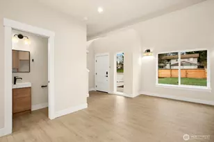 11916 4th Ave SW, Burien, WA 98168 - Photo 3