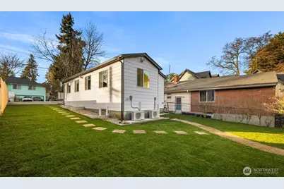 5945 Fauntleroy Way SW, Seattle, WA 98136 - Photo 23