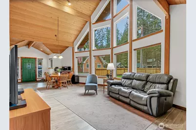 62307 Meadow Way E, Greenwater, WA 98022 - Photo 9