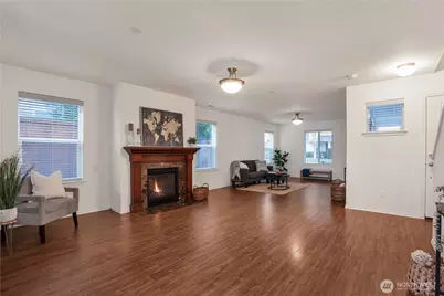 1179 Swan Loop, DuPont, WA 98327 - Photo 5