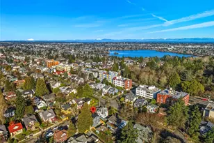 215 N 58th St, Seattle, WA 98103 - Photo 31