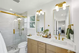 215 N 58th St, Seattle, WA 98103 - Photo 15