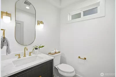 215 N 58th Street, Seattle, WA 98103 - Photo 13