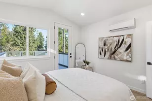 1511 NE 96th St, Seattle, WA 98115 - Photo 15