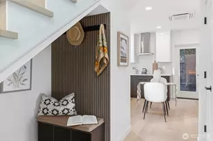 1511 NE 96th St, Seattle, WA 98115 - Photo 5