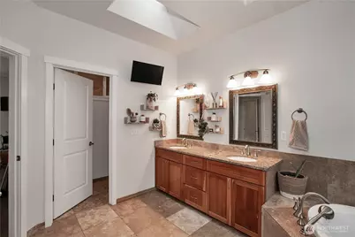 2744 Carpenter Road SE, Lacey, WA 98503 - Photo 29