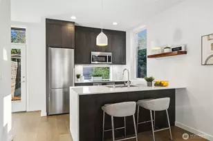 6712 36th Ave SW, Seattle, WA 98126 - Photo 3