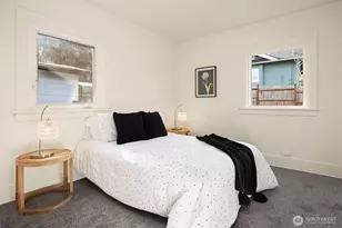 5019 5th Ave NE, Seattle, WA 98105 - Photo 11