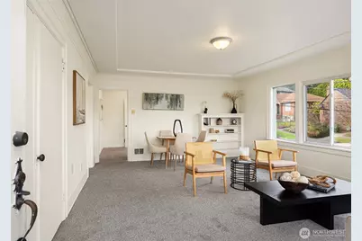 5019 5th Avenue NE, Seattle, WA 98105 - Photo 3