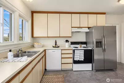 5019 5th Avenue NE, Seattle, WA 98105 - Photo 7