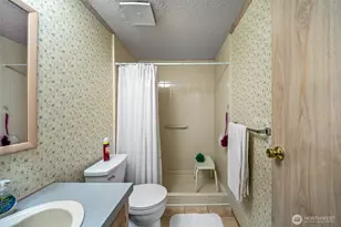 716 Dennis St SE, Olympia, WA 98501 - Photo 17