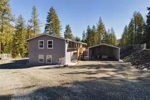 9 Pine Grove St, Republic, WA 99166 - Photo 1