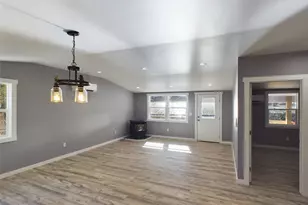 9 Pine Grove St, Republic, WA 99166 - Photo 3