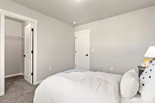 9401 17th Ave E, Tacoma, WA 98445 - Photo 25