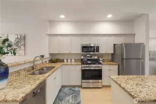 9217 122nd Ct NE, Kirkland, WA 98033 - Photo 5