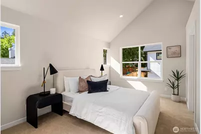 10604 NE 137th Place, Kirkland, WA 98034 - Photo 19