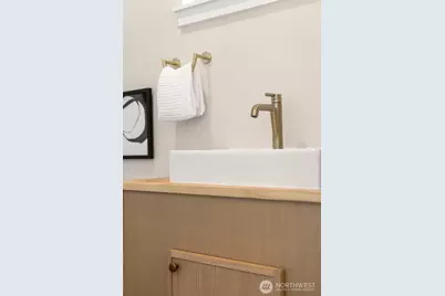 10604 NE 137th Place, Kirkland, WA 98034 - Photo 17