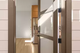 10604 NE 137th Pl, Kirkland, WA 98034 - Photo 3