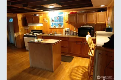 1111 Lake Sawyer Island, Black Diamond, WA 98010 - Photo 7