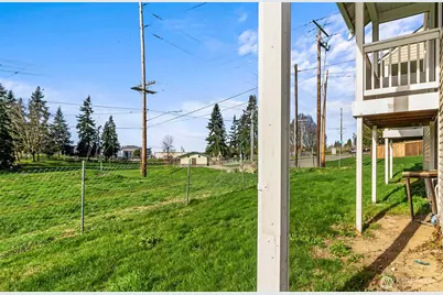 2905 11th Street #B, Everett, WA 98201 - Photo 5