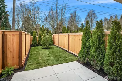 5028 35th Avenue NE #B, Seattle, WA 98105 - Photo 3