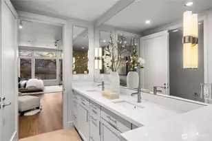 4323 E Lake Sammamish Pkwy SE, Issaquah, WA 98029 - Photo 13