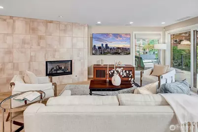 4437 Lake Washington Boulevard NE #302, Kirkland, WA 98033 - Photo 13