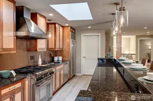 4437 Lake Washington Blvd NE, Kirkland, WA 98033 - Photo 9