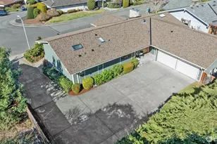 12115 SE 16th Pl, Bellevue, WA 98005 - Photo 27