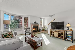 12351 SE 41st Ln, Bellevue, WA 98006 - Photo 5