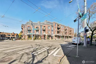 1508 10th Avenue E #101, Seattle, WA 98102 - Photo 23