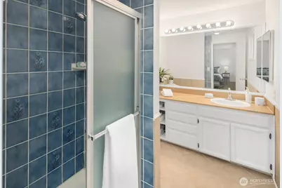 11828 NE 103rd Place, Kirkland, WA 98033 - Photo 17