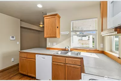 2905 11th Street #C & D, Everett, WA 98201 - Photo 13