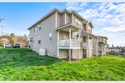 2905 11th Street #C & D, Everett, WA 98201 - Photo 3