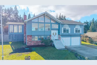 546 Birch Street, Oak Harbor, WA 98277 - Photo 1