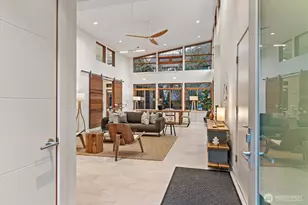 4057 NE 56th St, Seattle, WA 98105 - Photo 11