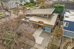 4057 NE 56th St, Seattle, WA 98105 - Photo 3