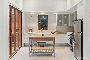 4057 NE 56th St, Seattle, WA 98105 - Photo 15